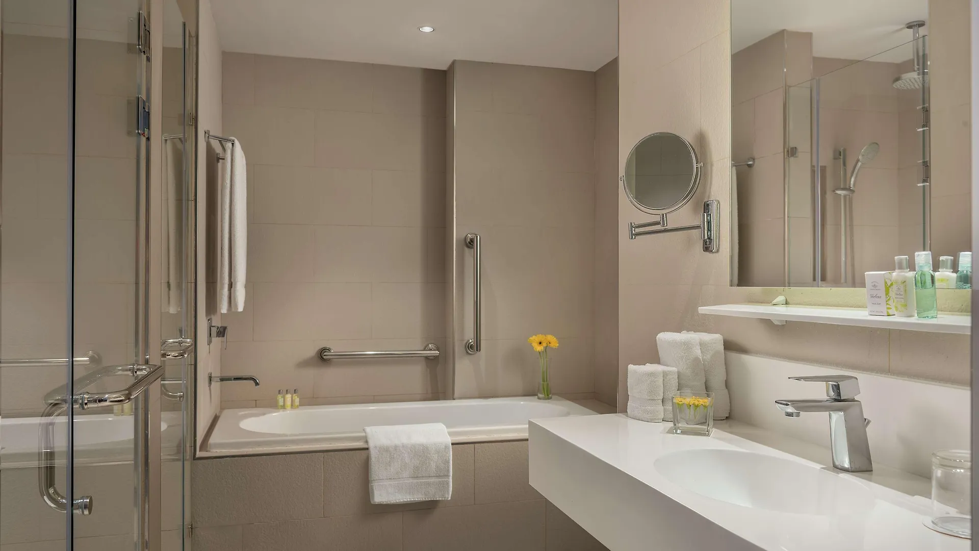 Park Inn By Radisson Clark Angeles 4*,  Philippines