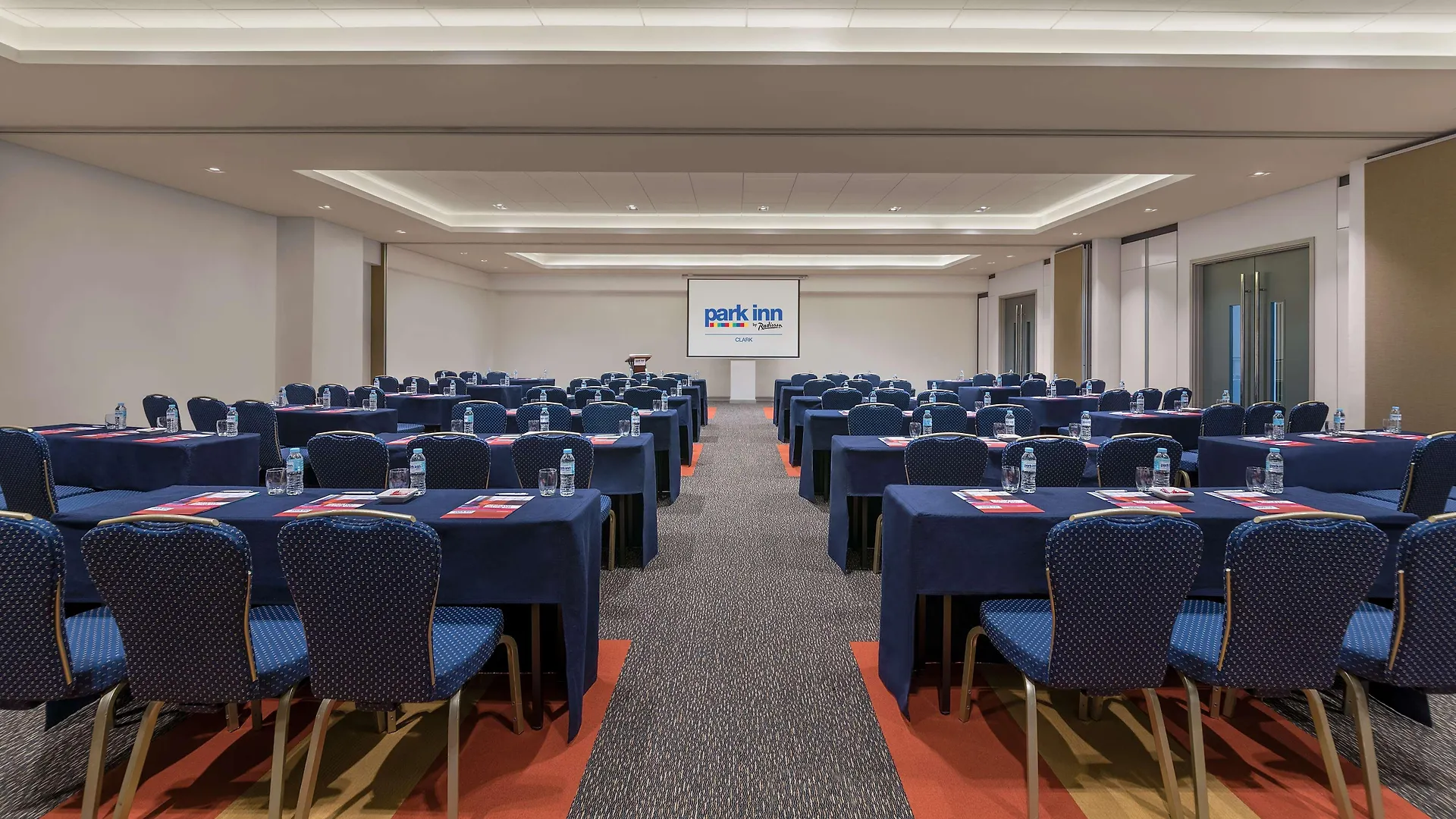 Park Inn By Radisson Clark Angeles 4*,  Philippines