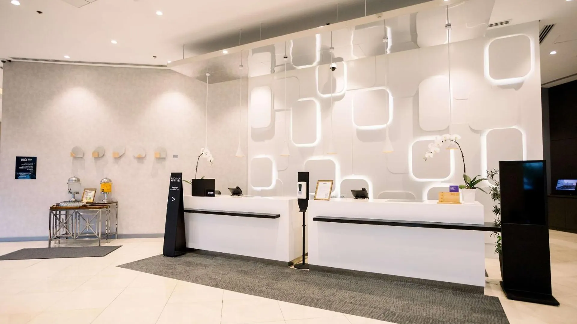 **** Hotel Park Inn By Radisson Clark Angeles Philippines