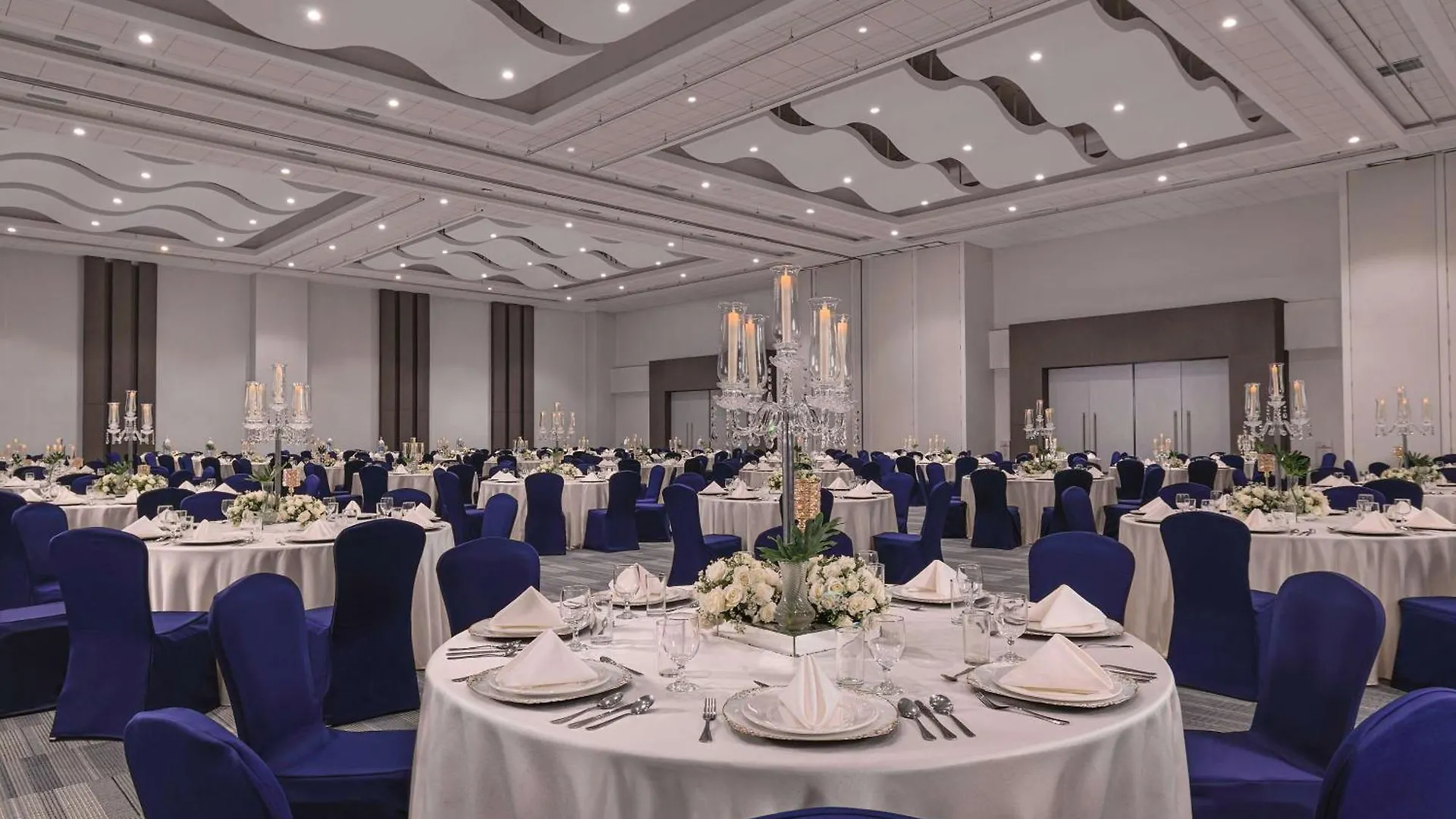 **** Hotel Park Inn By Radisson Clark Angeles Philippines